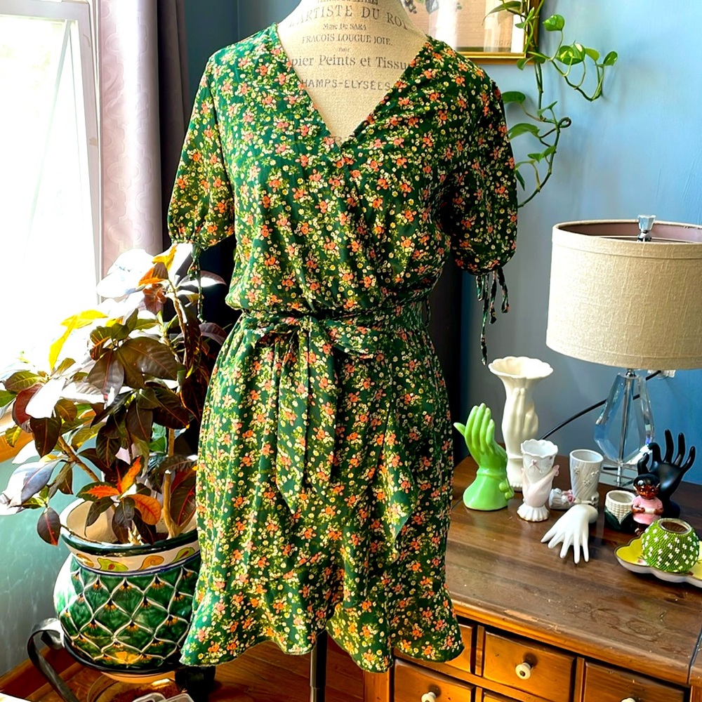 Purple Snow dark green Flower Print Mini Length Dress Size Large - Picture 1 of 13